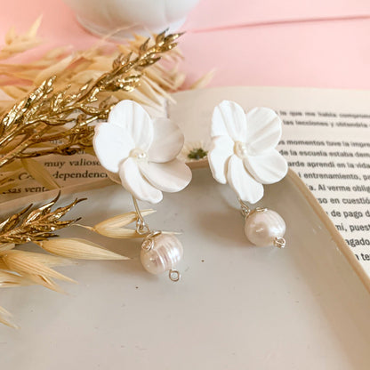 Silver Bella- White flower earrings with convertibles pearls drops