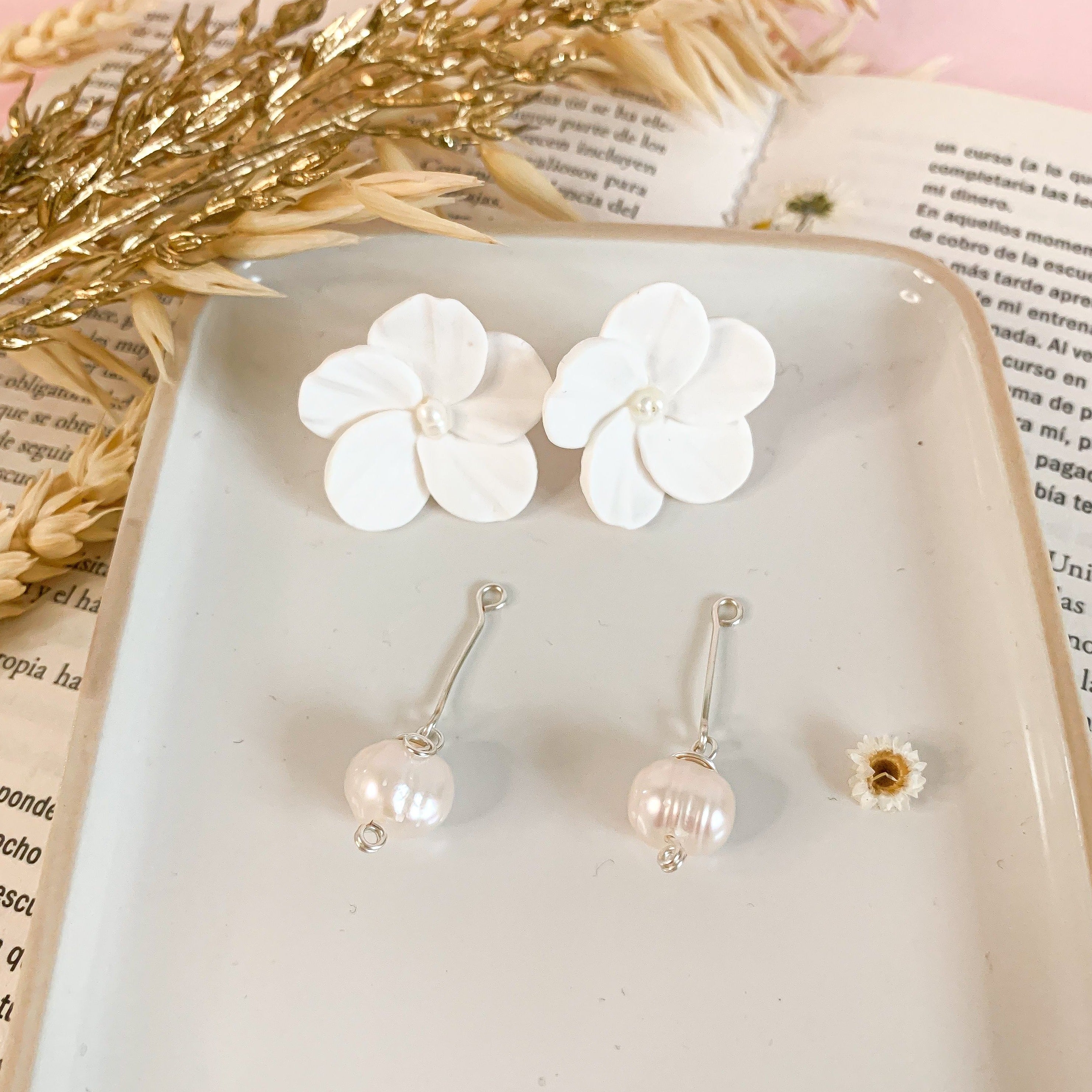 Bella- White flower earrings with convertibles pearls drops