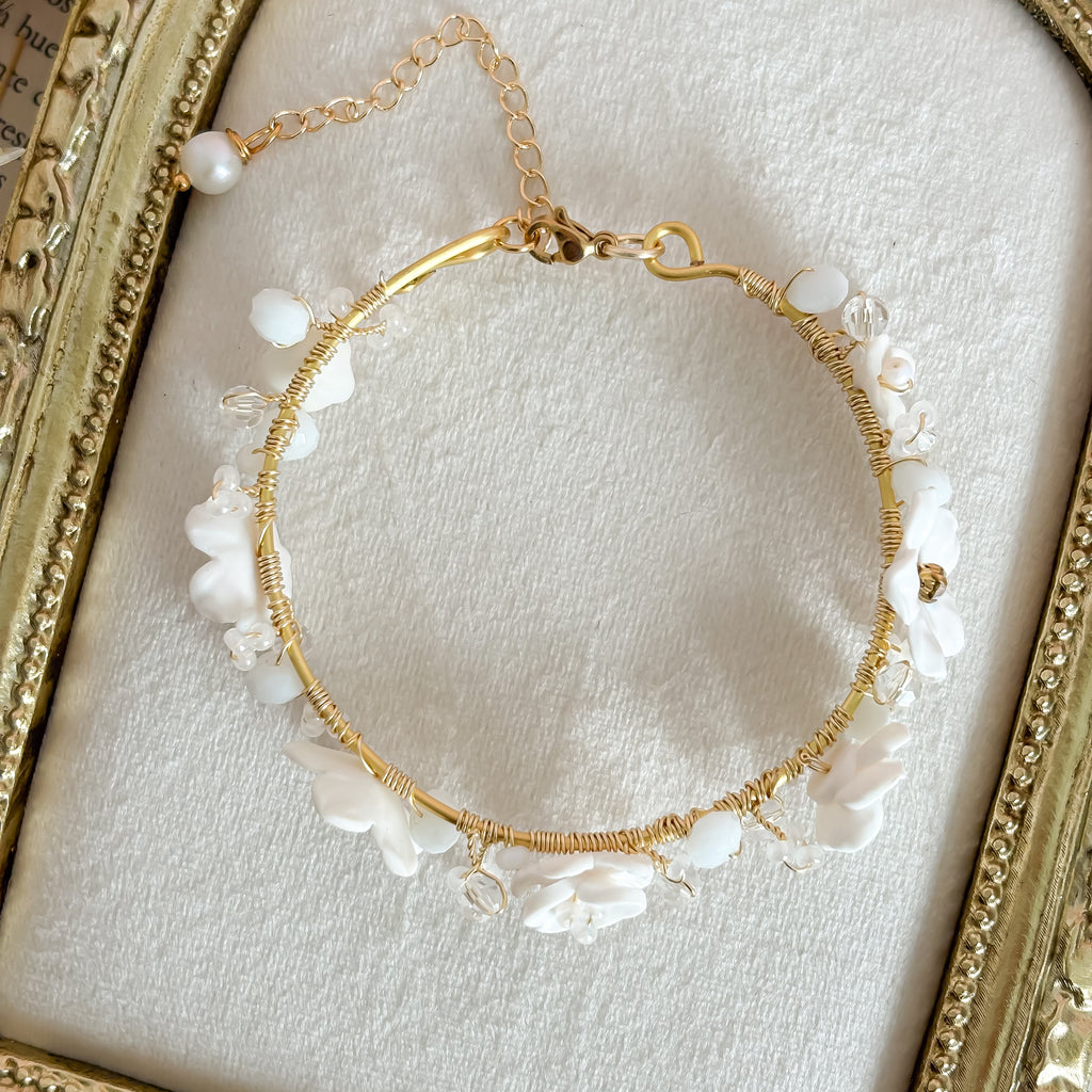Fiori- Floral Clay Bridal Bracelet – Handmade Wedding Jewelry with Pearls