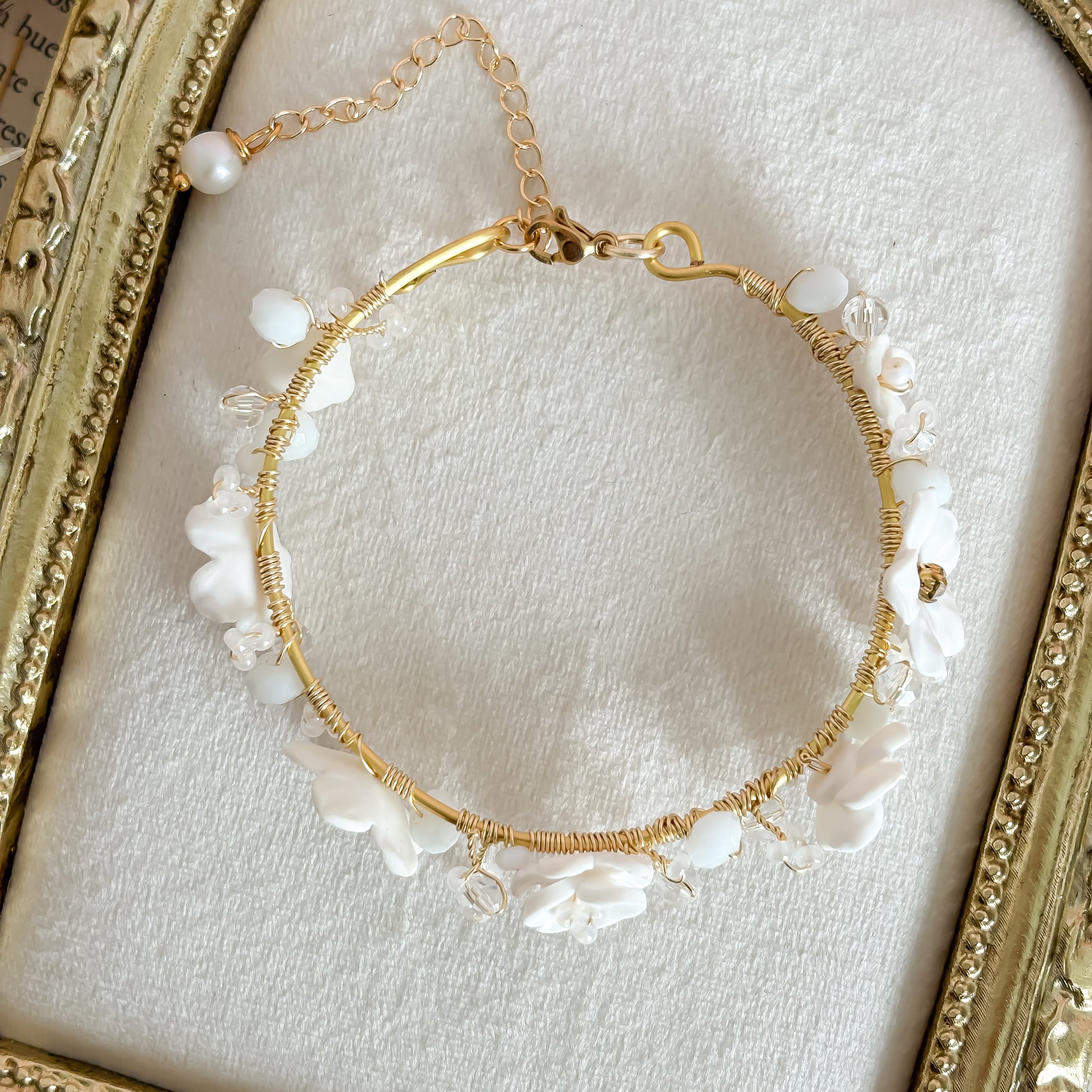 Fiori- Floral Clay Bridal Bracelet – Handmade Wedding Jewelry with Pearls