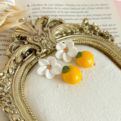 Siciliani lemon blossom earrings with white flowers