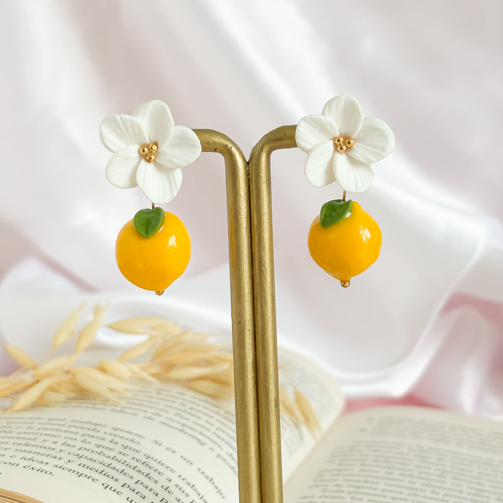 Siciliaanse-citroenbloesem polymeerklei oorbellen