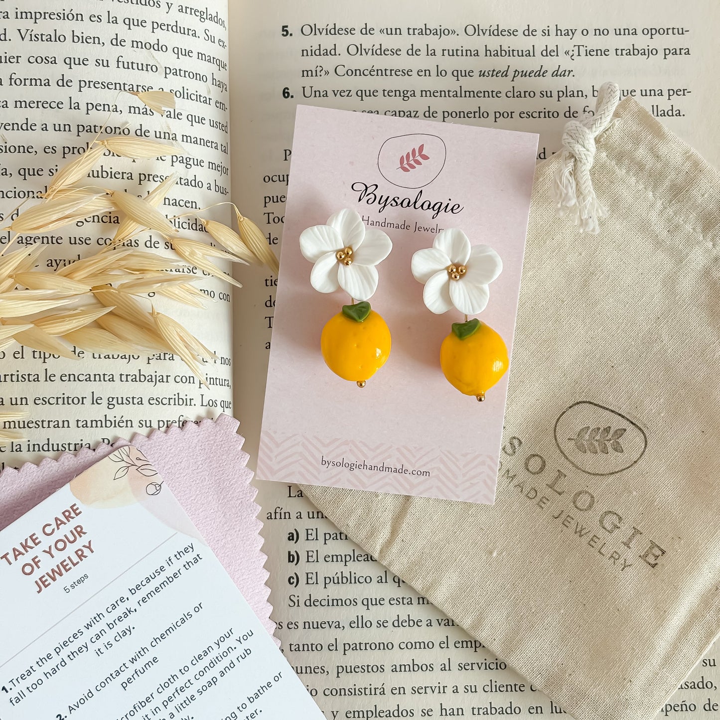 Siciliani lemon blossom earrings with white flowers