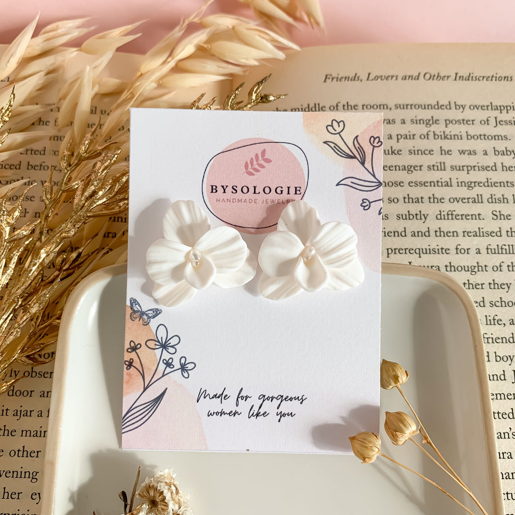 Cattleya- Orchid studs earrings in clay