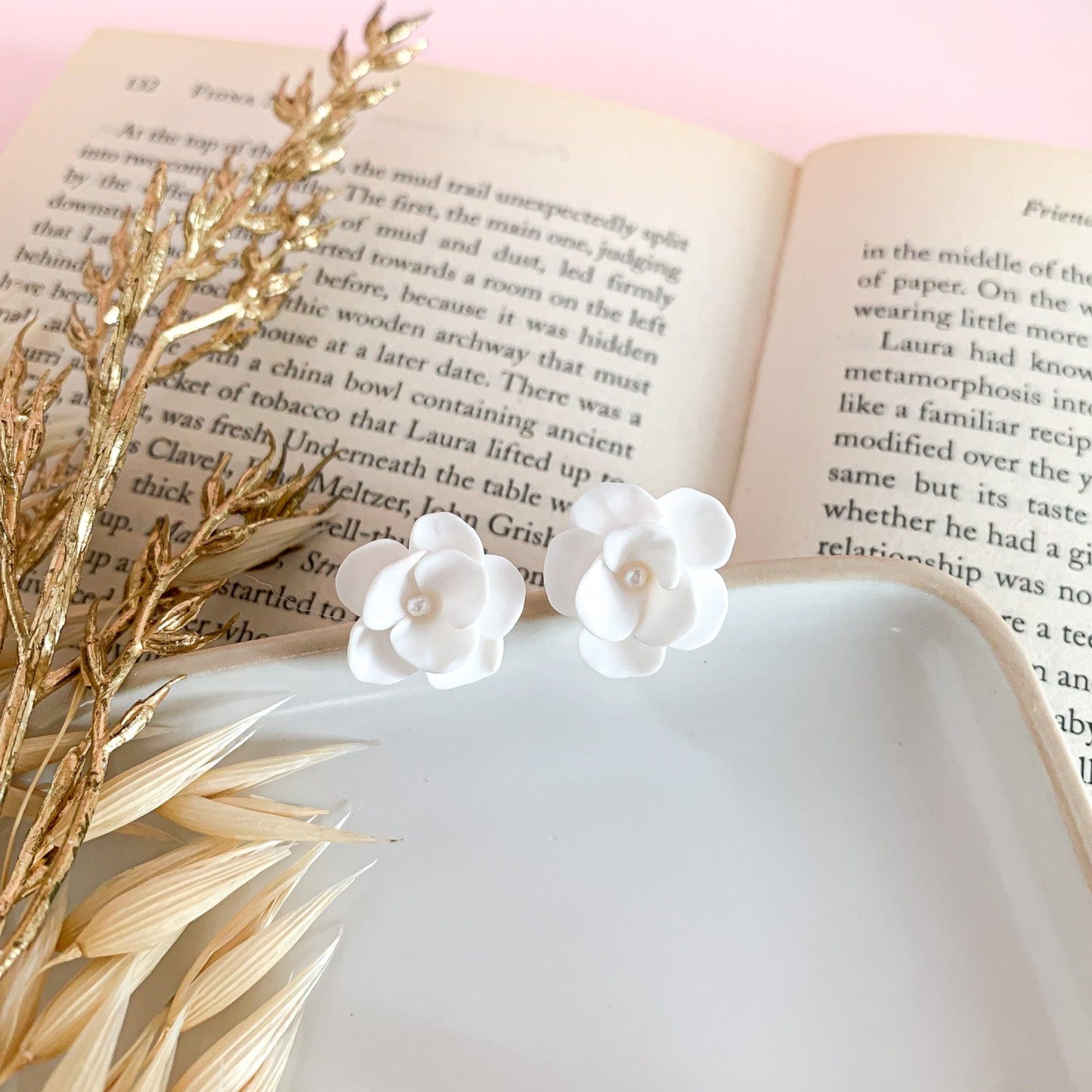 White small flower stud earrings 