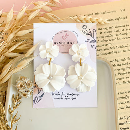 Annie- White flower stud drop earrings for brides